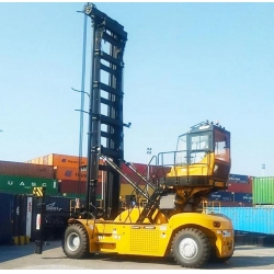 港口專用設(shè)備（正面吊、集卡、堆高機(jī)）系列電機(jī)